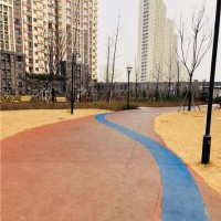 塑胶跑道有刺鼻异味 越秀星汇蓝湾称都材料合格
