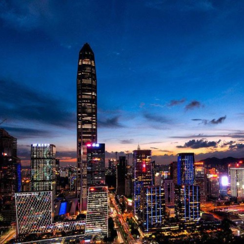 2018年房企忧喜录 14万亿销售巅峰后谁在裸泳