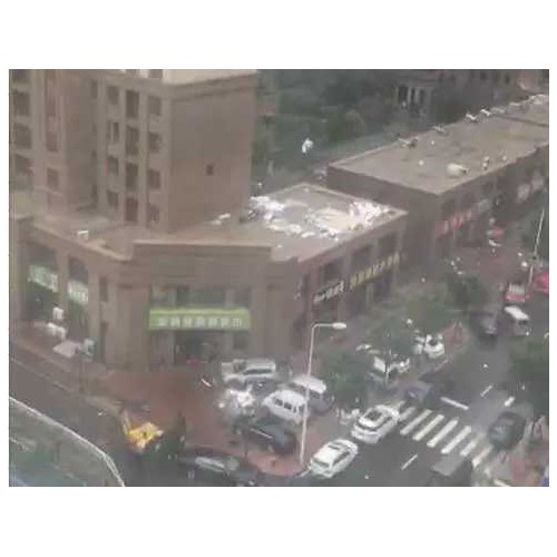 利奇马过后外墙大面积脱落 中海华山珑城观华苑存隐患