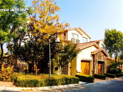 海信千亩园别墅效果图