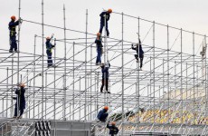 房地产市场存在硬着陆风险 对实体经济打击严重