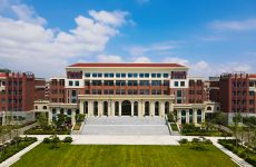 西海岸新区2024年民办学校学费等标准公布，最高每学年26万