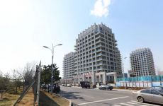 西海岸2024年区办实事完成情况披露，两个新医院整体竣工